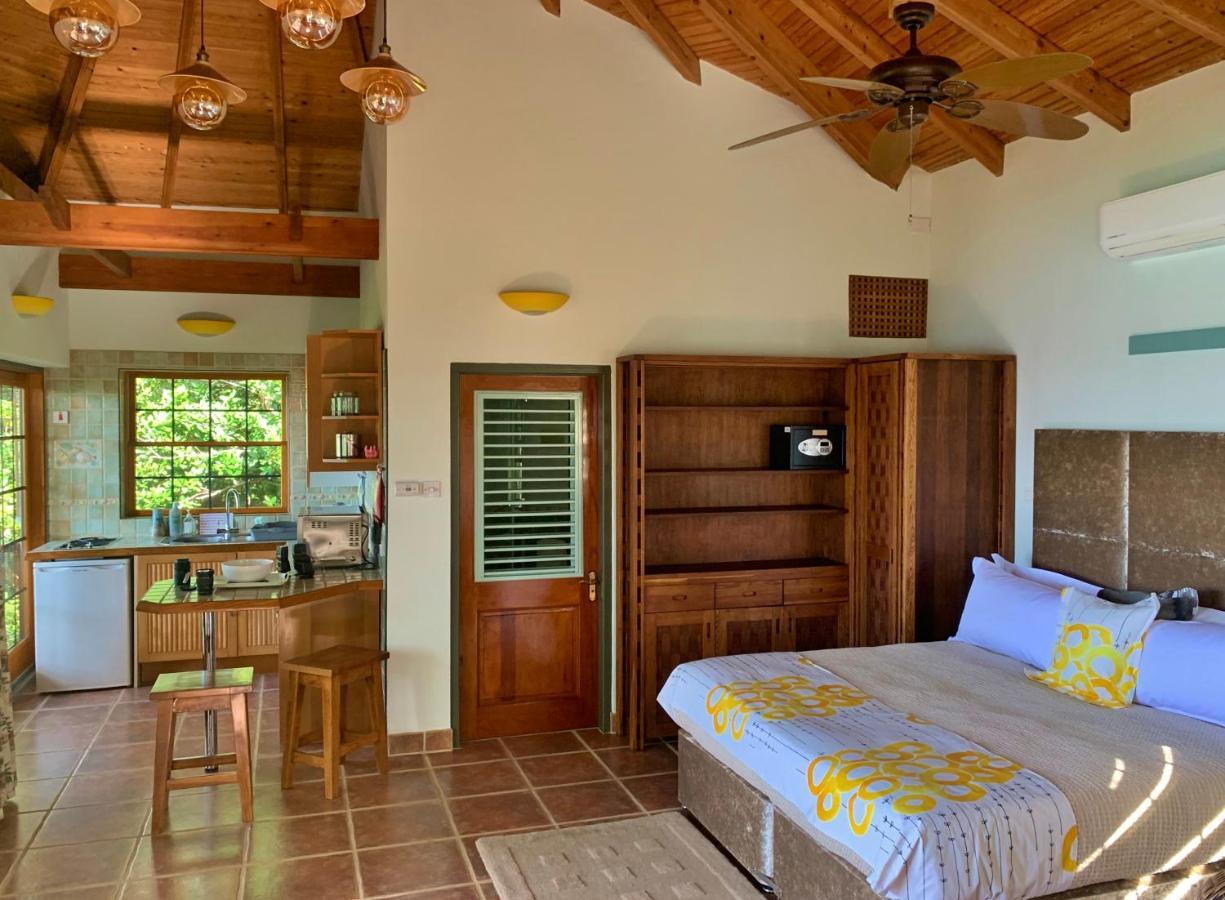 Tropical Hideaway Hotel Port Elizabeth Bagian luar foto